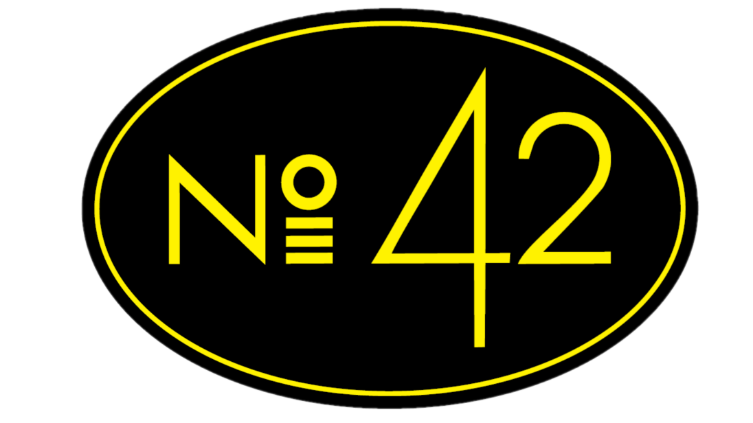 no 42 logo şeffaf